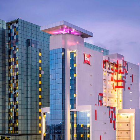 Ibis Jakarta Harmoni Exteriör bild
