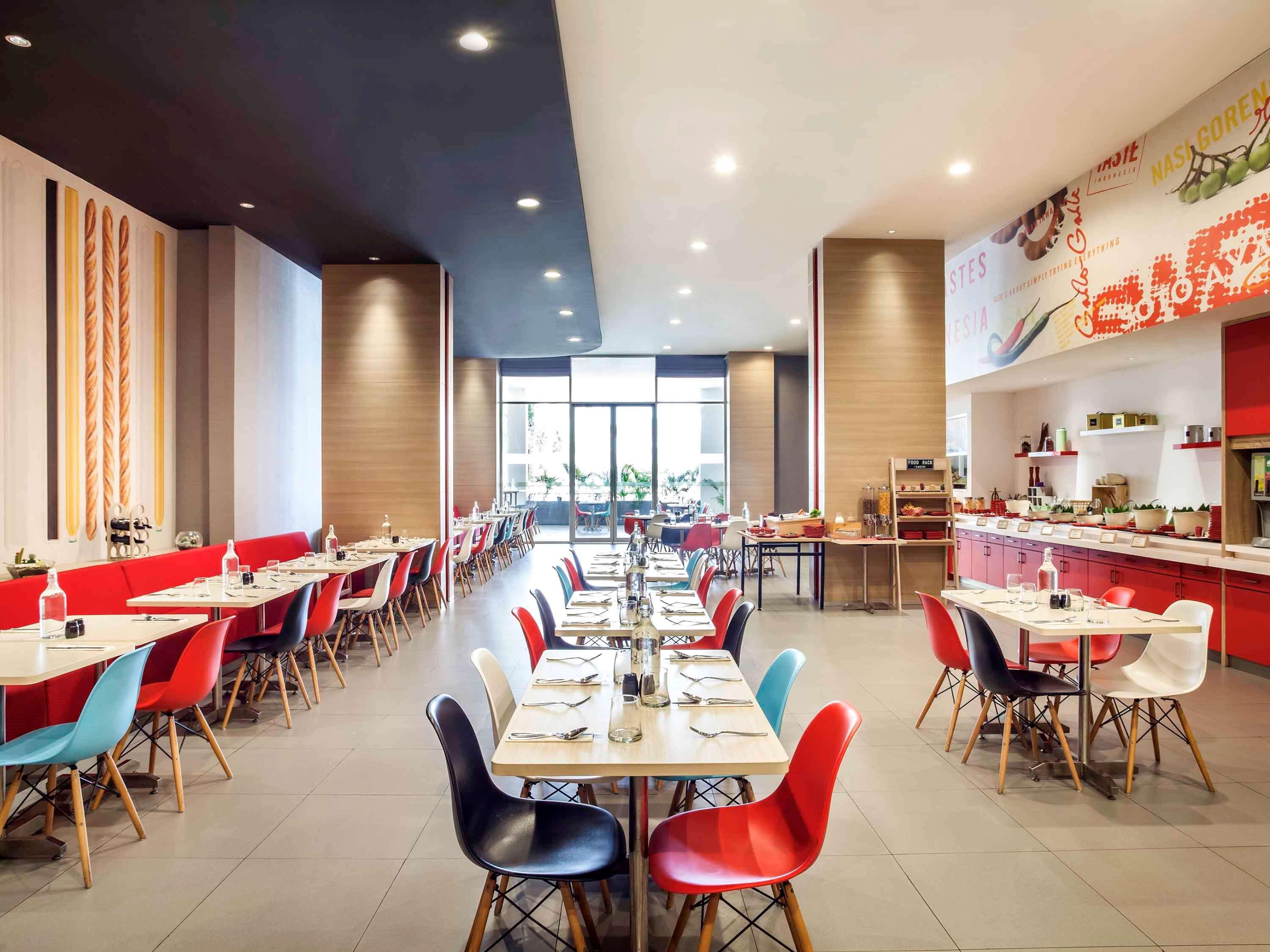 Ibis Jakarta Harmoni Exteriör bild