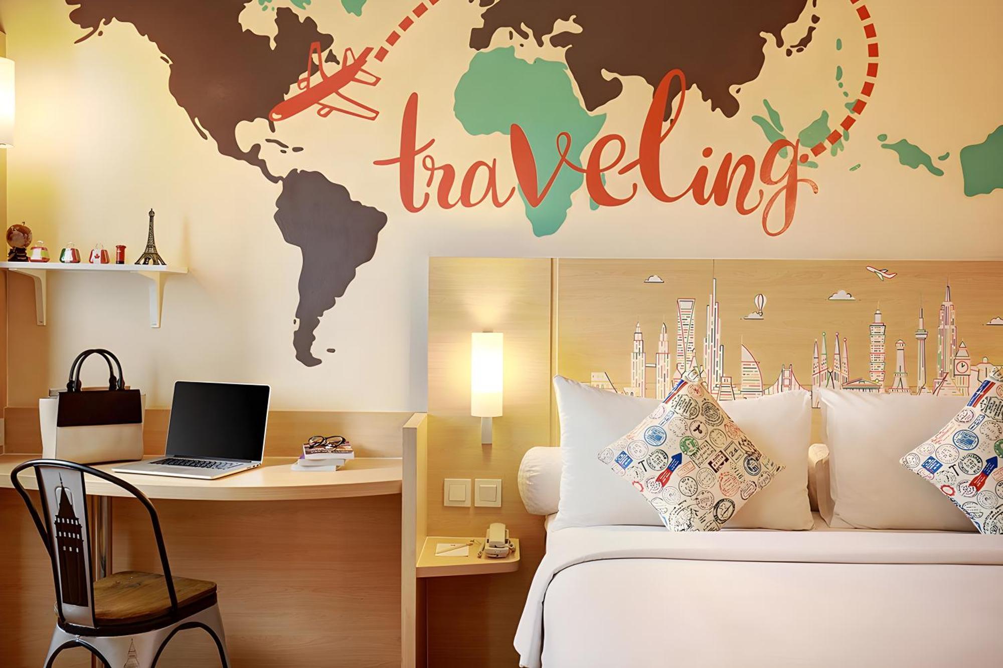 Ibis Jakarta Harmoni Exteriör bild