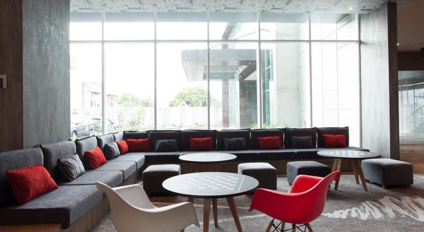 Ibis Jakarta Harmoni Exteriör bild